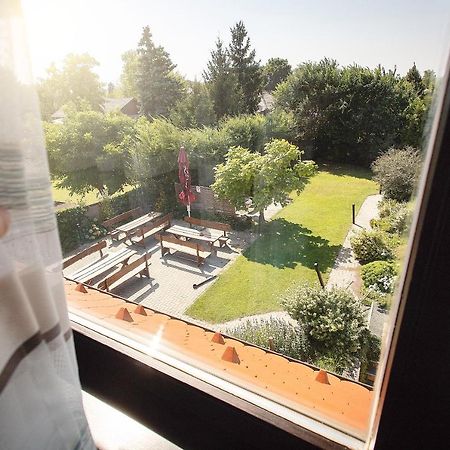 Castrum Vendégház Szigetszentmárton Exterior foto